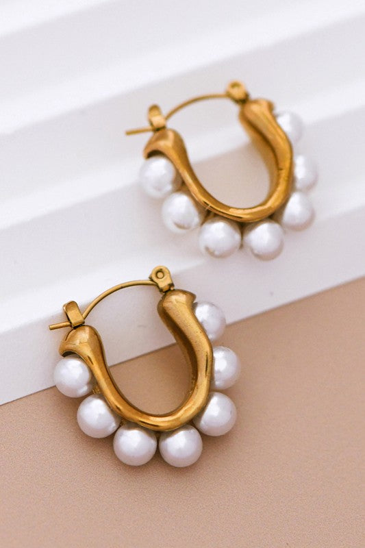 PEARL LOOP EARRINGS