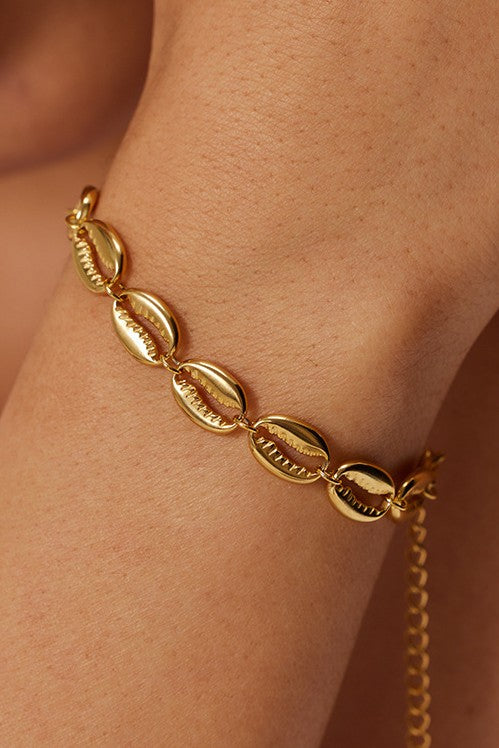 SEASHELL GOLD BRACELETS