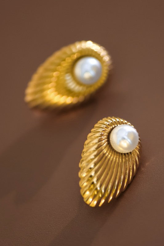 CECILIANA PEARL STUD EARRINGS