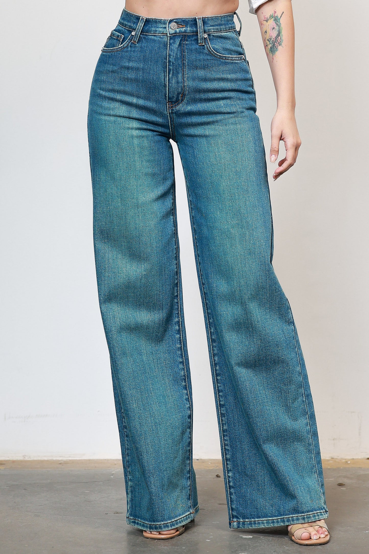 EMERELDA HIGH WAISTED JEANS